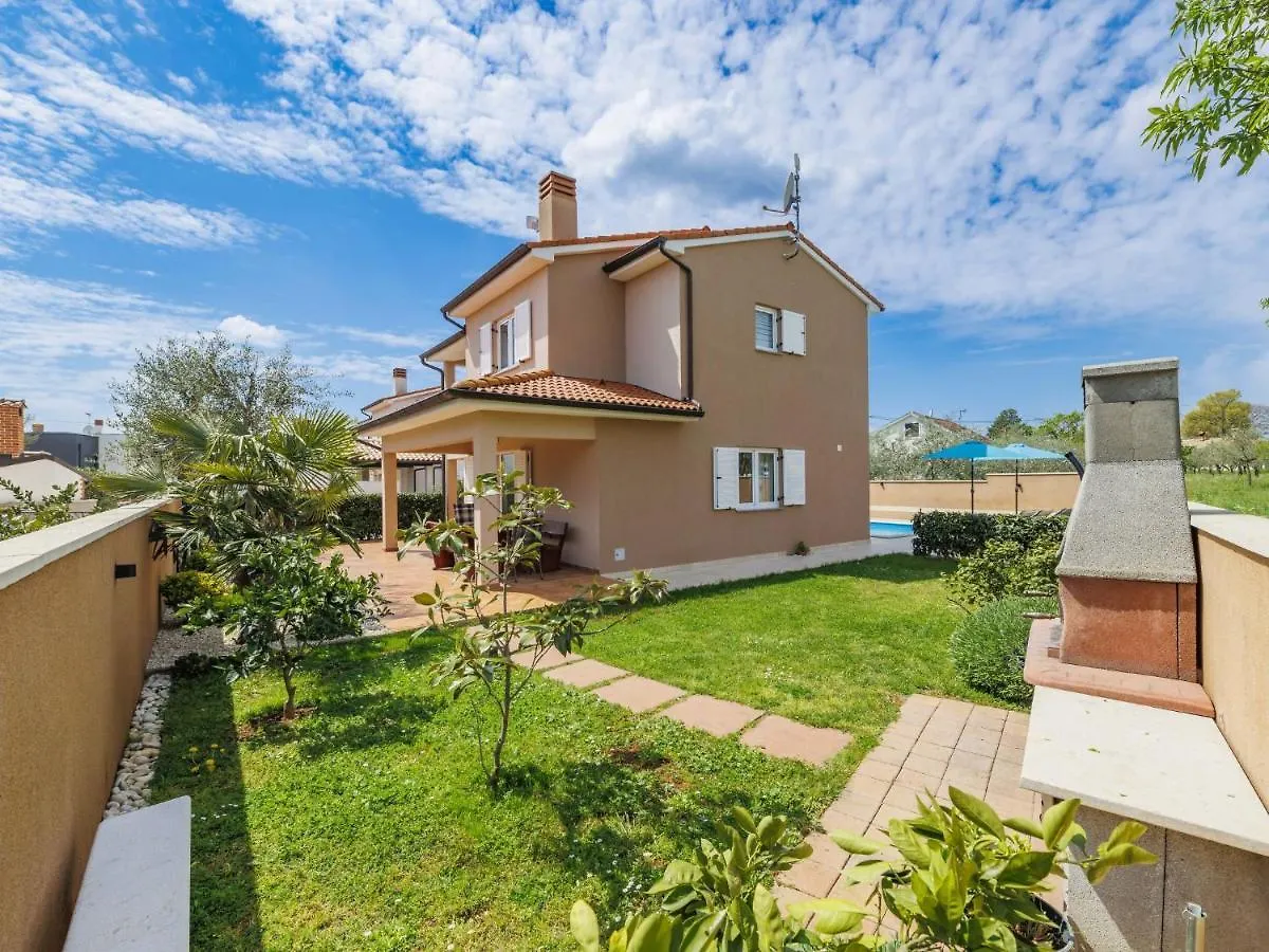 Holiday Home Villa Vesna By Interhome Pula 0*,